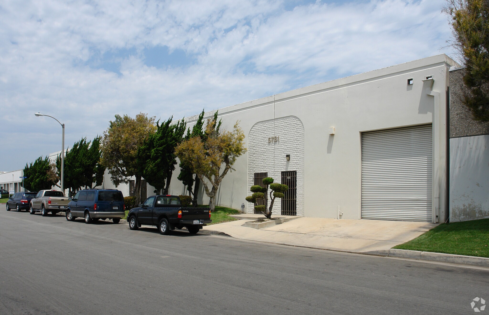 5781-5791 Machine Dr, Huntington Beach, CA à louer Photo principale– Image 1 sur 5