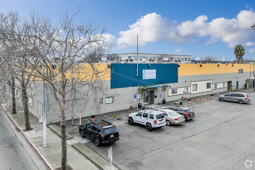 217 Harbour Way, Richmond, CA à vendre - Photo principale – Image 1 sur 27