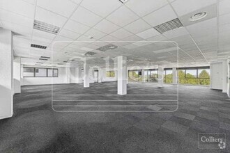 380 Avenue Archimède, Aix-en-Provence à louer Photo intérieure– Image 2 sur 2