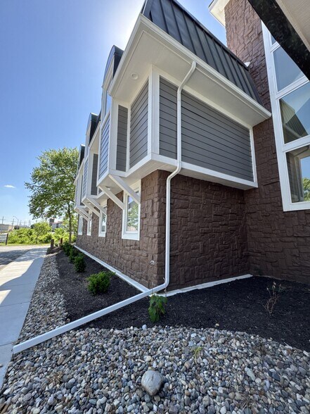 7211 NW 83rd St, Kansas City, MO à vendre - Photo de l’immeuble – Image 3 sur 9