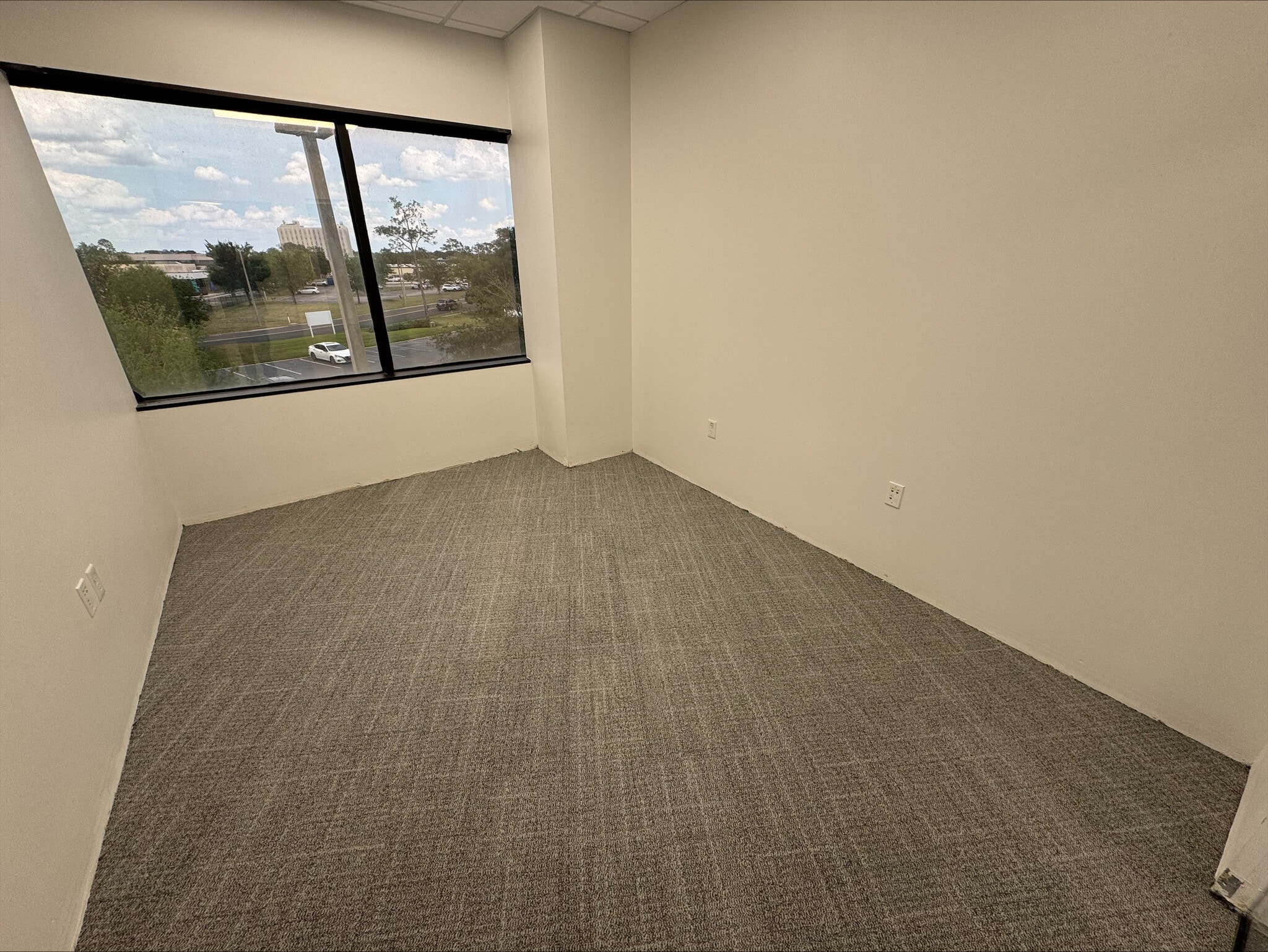 5900 Lake Ellenor Dr, Orlando, FL à louer Photo intérieure– Image 1 sur 3