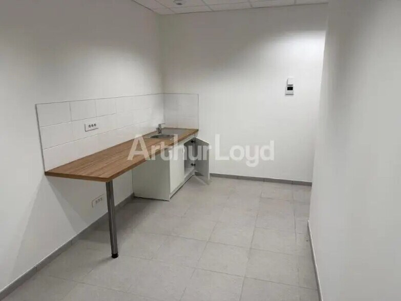 Bureau dans Onnaing à louer - Photo intérieure – Image 3 sur 5