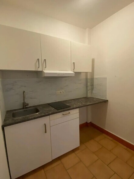 Bureau dans Bassens à louer - Photo de l’immeuble – Image 3 sur 3