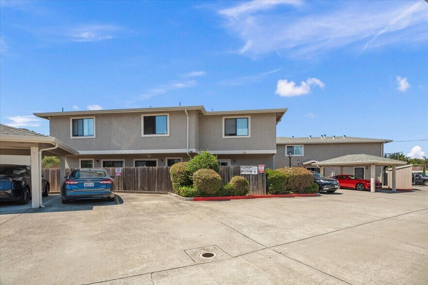 760 Fletcher Ln, Hayward, CA à vendre - Photo de l’immeuble – Image 3 sur 22