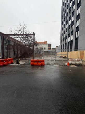 Plus de détails pour 447 E 166th St, Bronx, NY - Terrain à louer