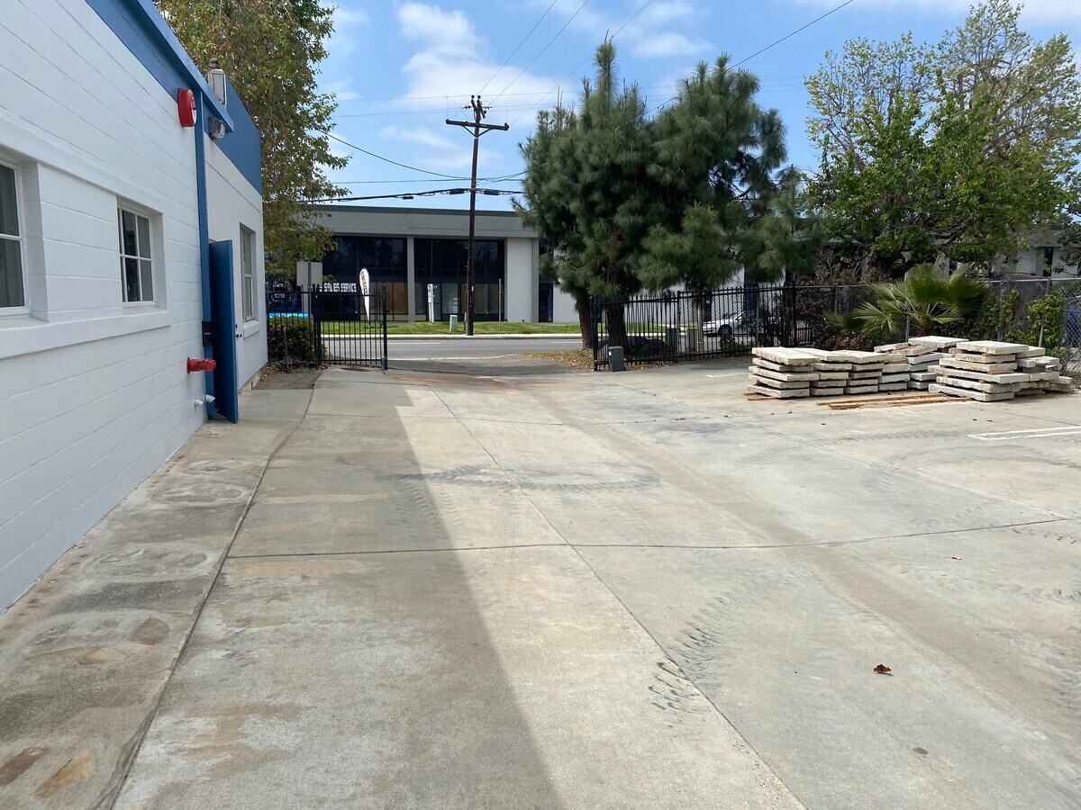View Photo