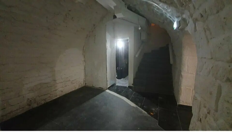 Local commercial dans Paris à vendre - Photo de l’immeuble – Image 3 sur 12