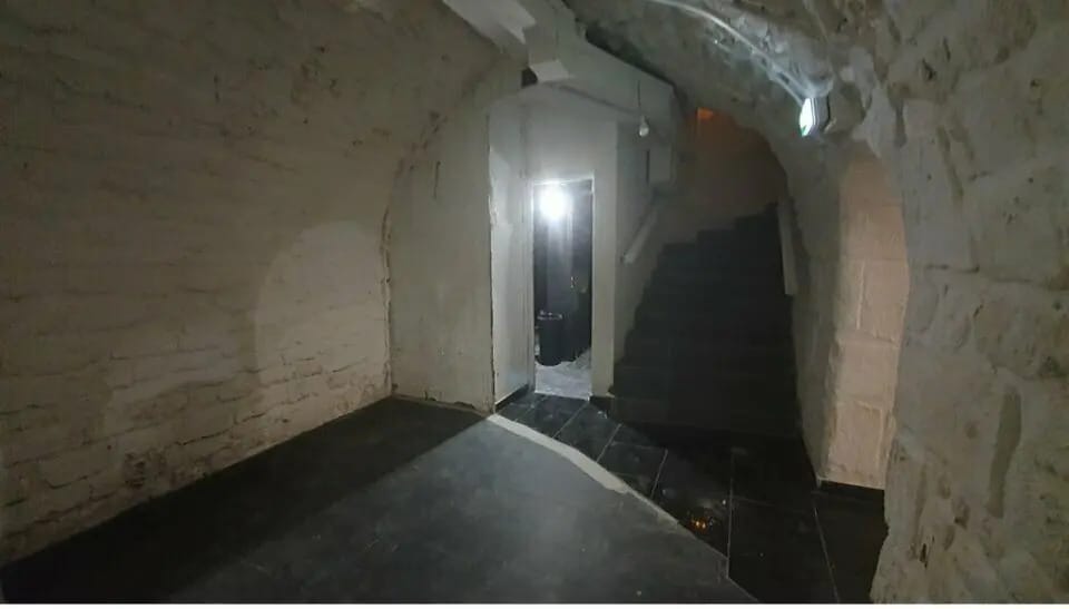 Local commercial dans Paris à vendre - Photo intérieure – Image 3 sur 12