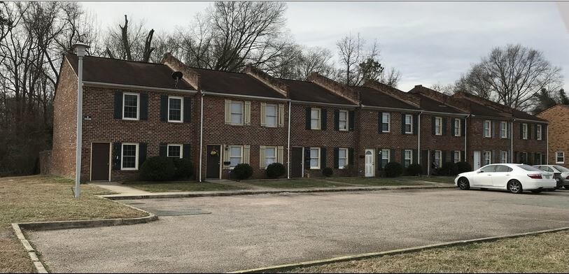 3401 Chalfont Dr, Richmond, VA à vendre Photo principale– Image 1 sur 3