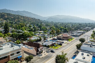 319-323 E Foothill Blvd, Arcadia, CA - VUE AÉRIENNE  vue de carte - Image1