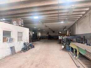 2335-2337 NW 149th St, Opa-locka, FL à louer Photo intérieure– Image 2 sur 5