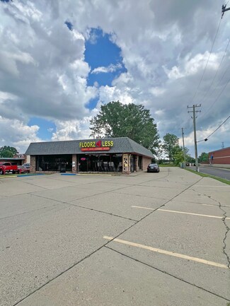 Plus de détails pour 33140-33150 S Gratiot Ave, Clinton Township, MI - Local commercial à vendre