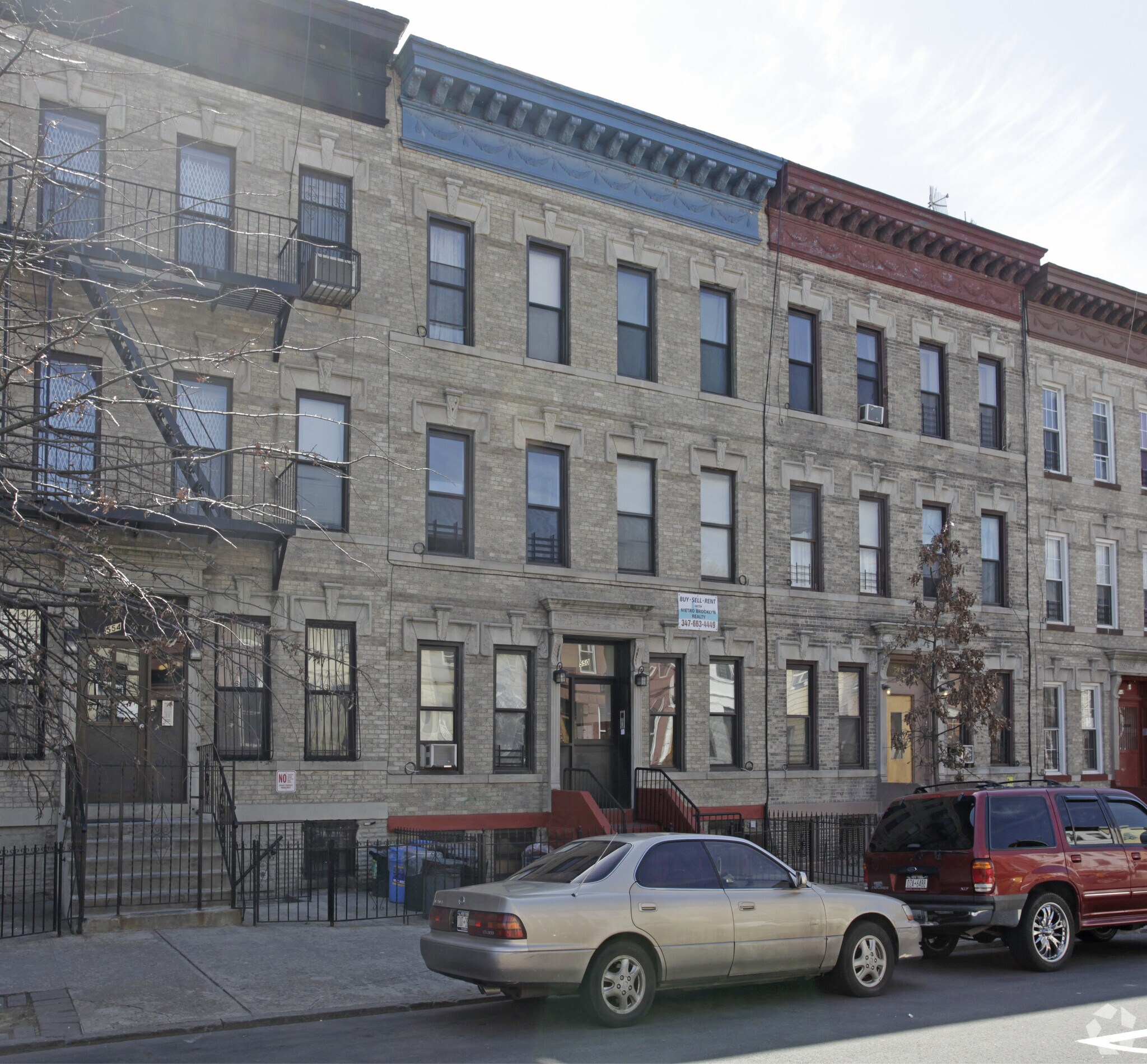 550 Bainbridge St, Brooklyn, NY à vendre Photo principale– Image 1 sur 6