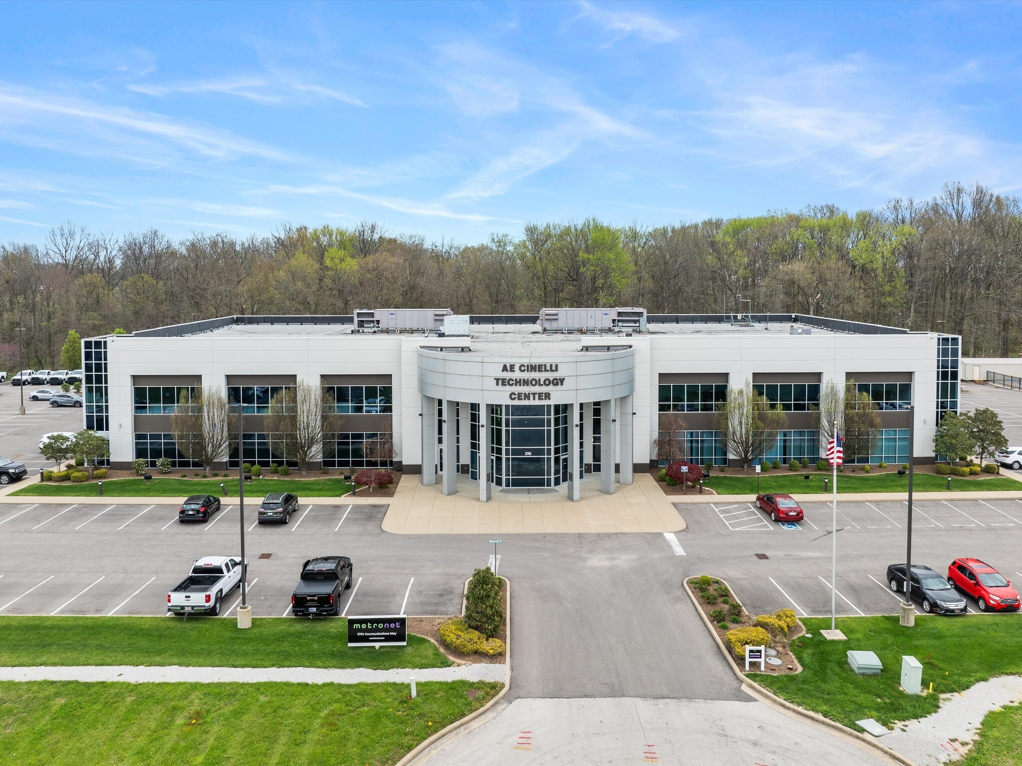 3701 Communications Way, Evansville, IN à louer Photo de l’immeuble– Image 1 sur 25