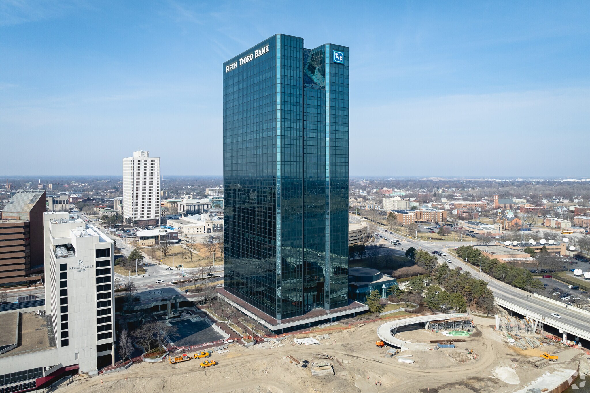 1 Seagate, Toledo, OH à louer Photo de l’immeuble– Image 1 sur 11