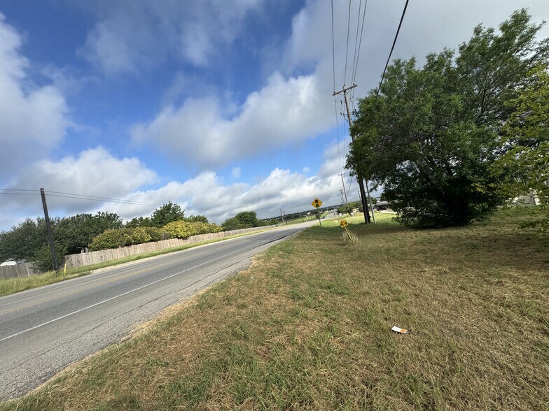 1371 E FM 150, Kyle, TX à vendre - Autre – Image 3 sur 7