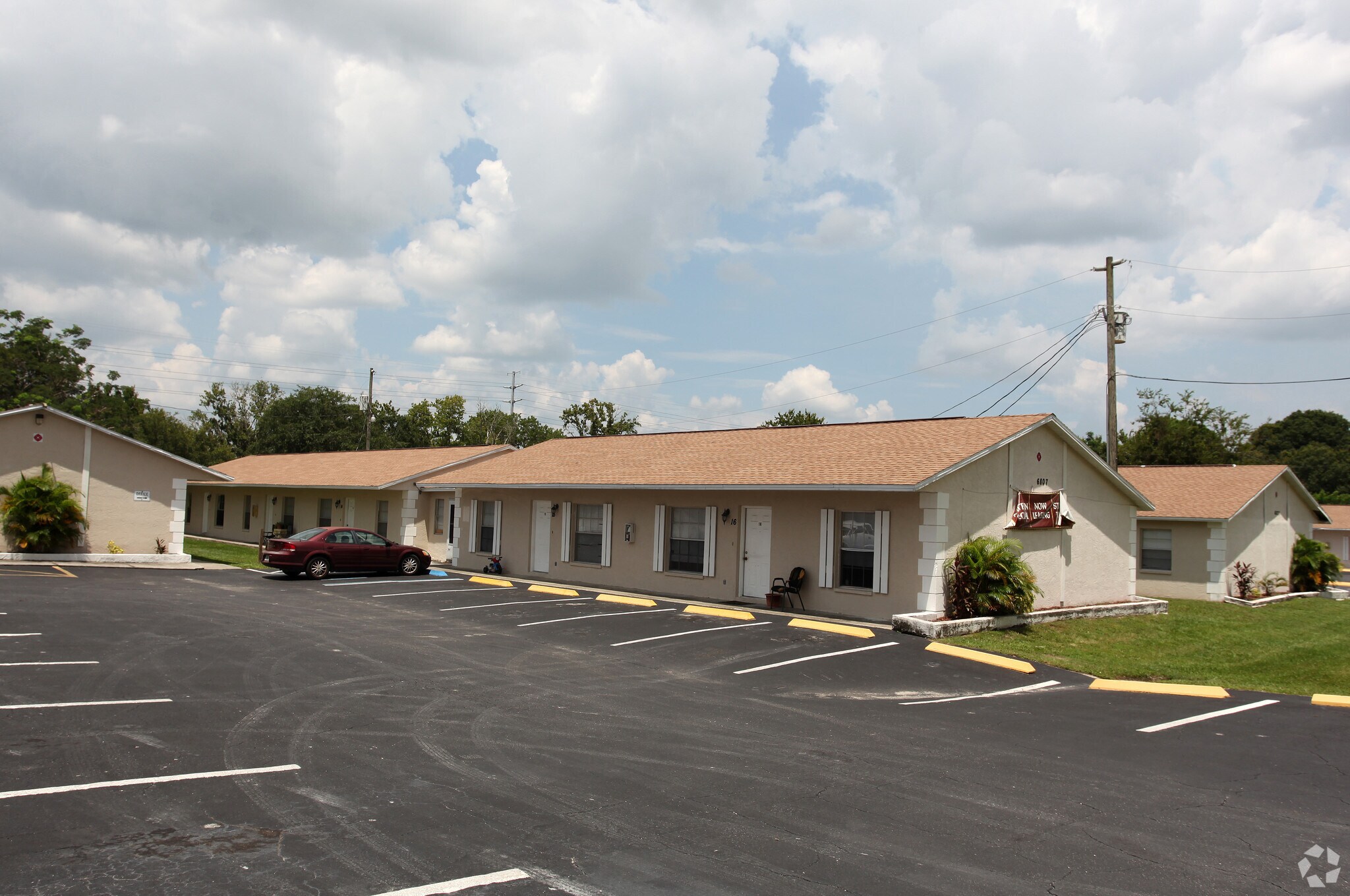 6807 Porter Rd, New Port Richey, FL à vendre Photo de l’immeuble– Image 1 sur 5