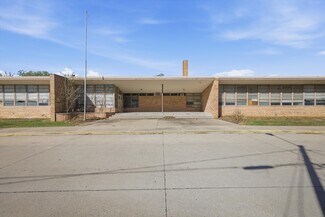 Plus de détails pour 1009 W Pacific, Osawatomie, KS - Spécialisé à vendre