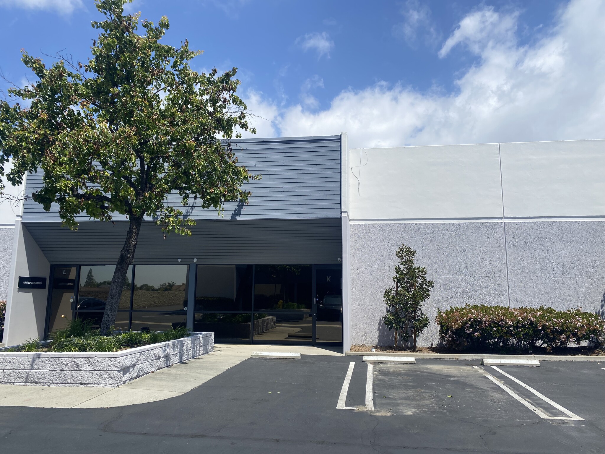 14021 Bosa Ln, Cerritos, CA à louer Photo de l’immeuble– Image 1 sur 2