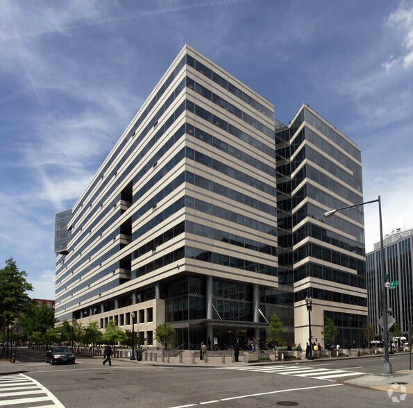 1900 Pennsylvania Ave NW, Washington, DC à louer - Photo de l’immeuble – Image 3 sur 3