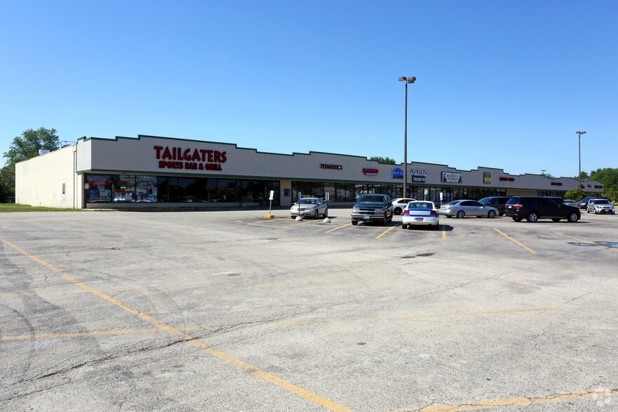 431-497 W Boughton Rd, Bolingbrook, IL à louer - Photo principale – Image 1 sur 1