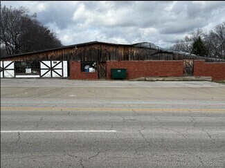 Plus de détails pour 7601 E 76th St N, Owasso, OK - Local commercial à vendre