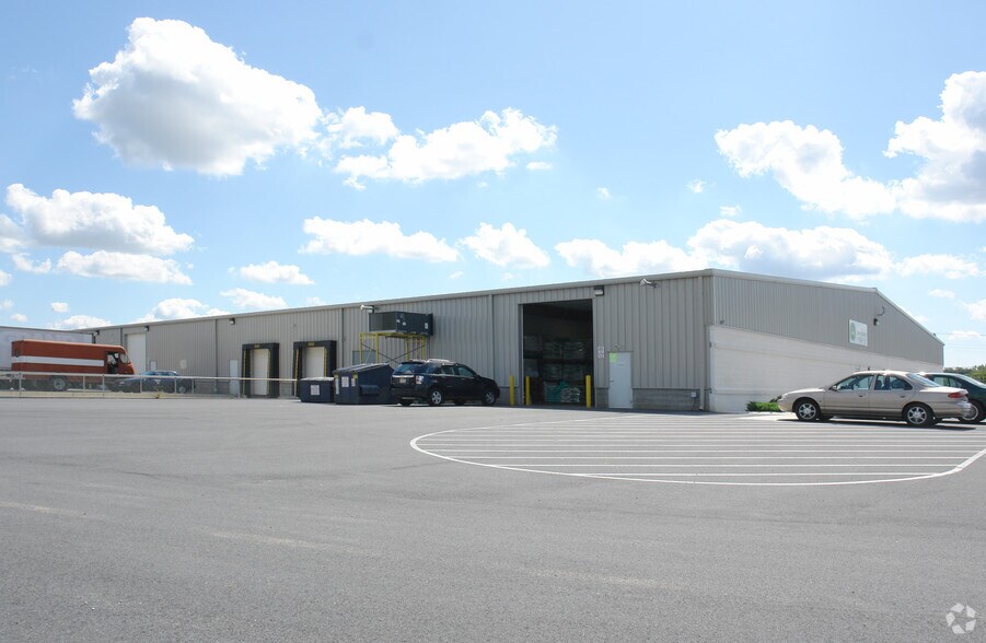15-23 E Lehman St, Lebanon, PA à louer - Photo intérieure – Image 2 sur 6