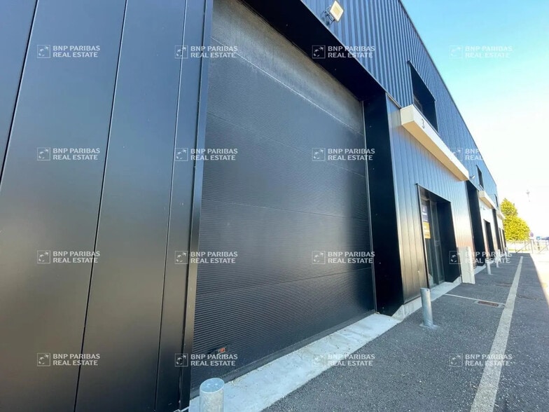 6 A Rue Du Plessis Beuscher, Châteaubourg à vendre - Photo de l’immeuble – Image 3 sur 11
