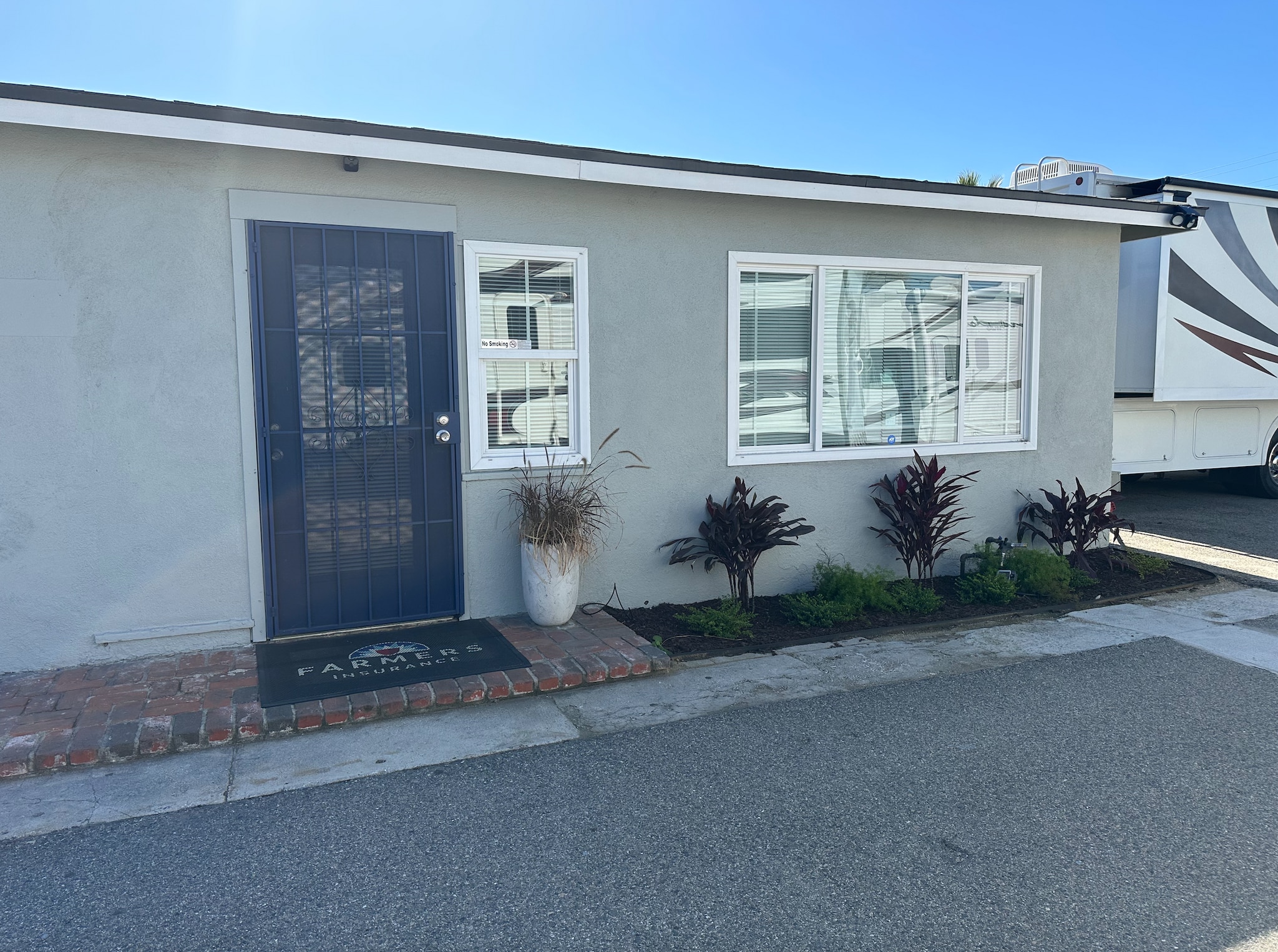 8926 Arlington Ave, Riverside, CA à louer Photo de l’immeuble– Image 1 sur 14