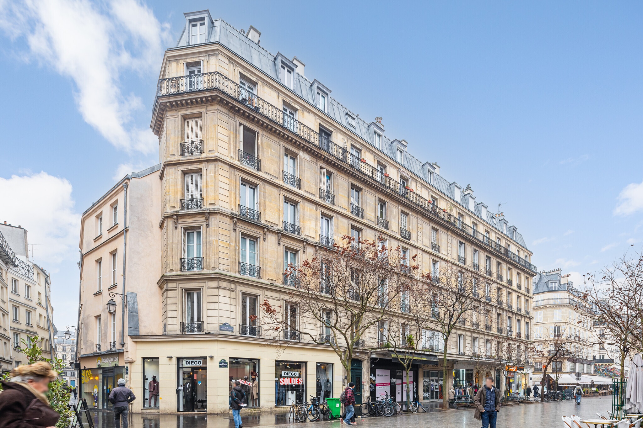 Immeuble residentiel dans Paris à vendre Photo principale– Image 1 sur 6
