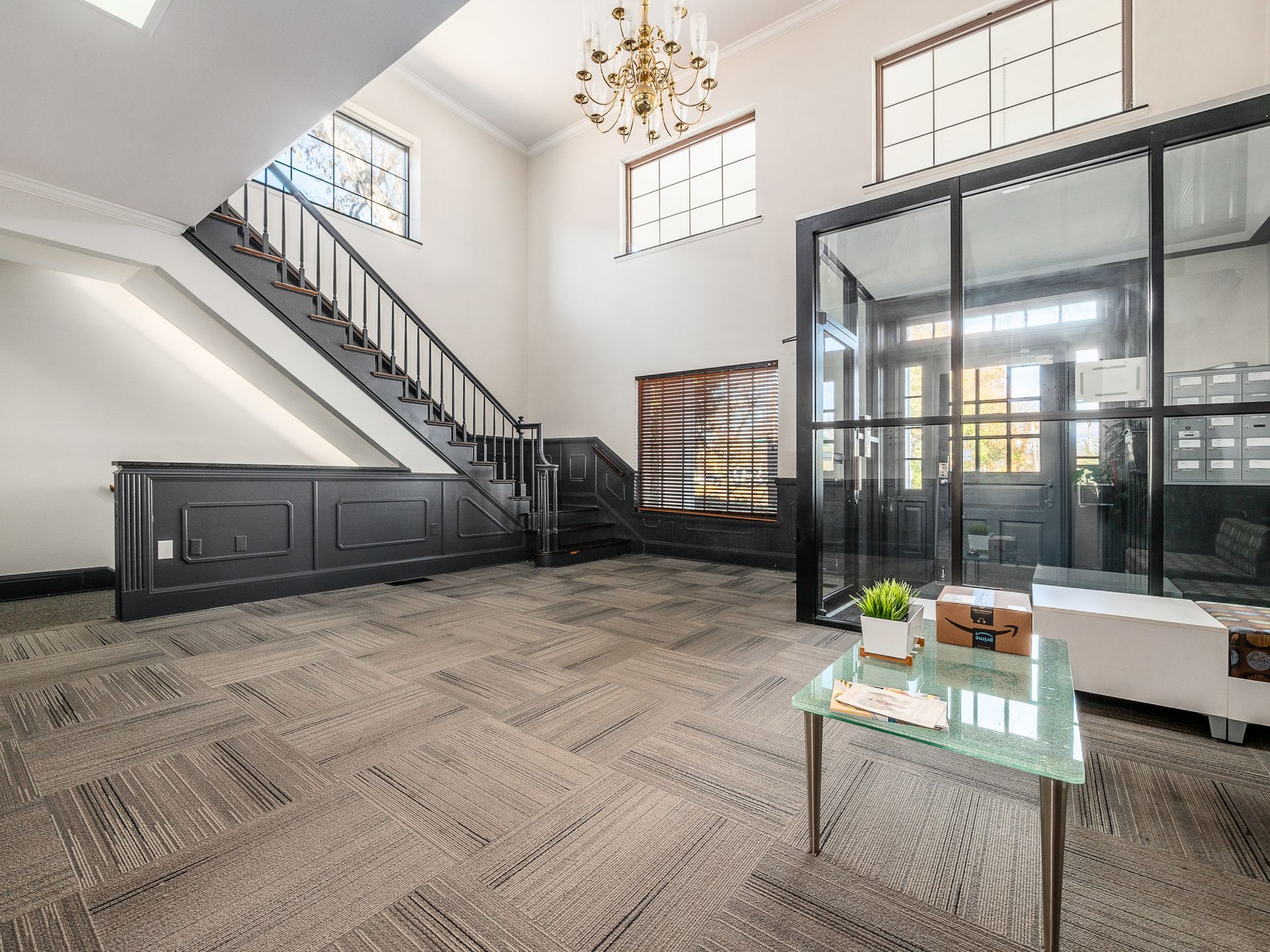 1015 E Broad St, Columbus, OH à louer Photo de l’immeuble– Image 1 sur 29