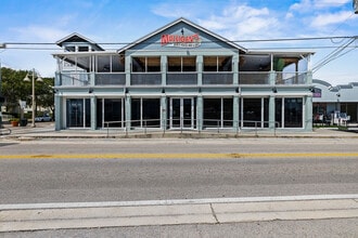 2019 NE Jensen Beach Blvd, Jensen Beach, FL à louer Photo de l’immeuble– Image 2 sur 13