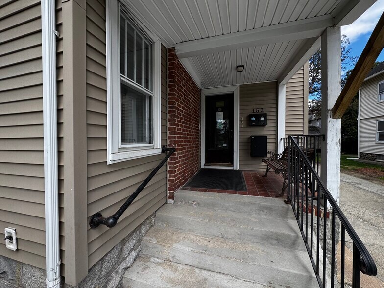152 Russell St, Worcester, MA à louer - Photo de l’immeuble – Image 3 sur 10