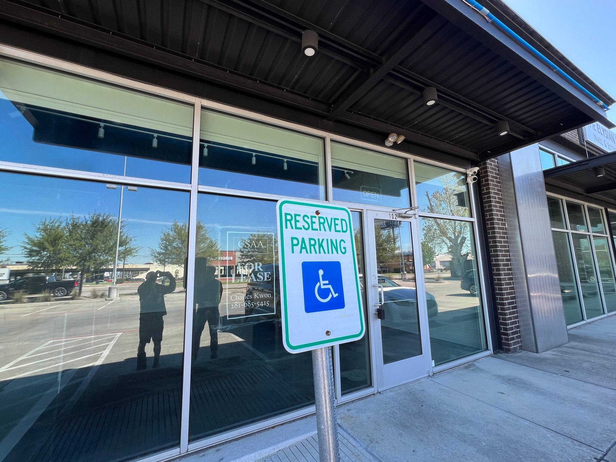 2723 Yale St, Houston, TX à louer Photo de l’immeuble– Image 1 sur 24