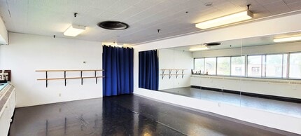 1540-1552 Chatelain Ave, Ottawa, ON à louer Photo intérieure– Image 2 sur 4