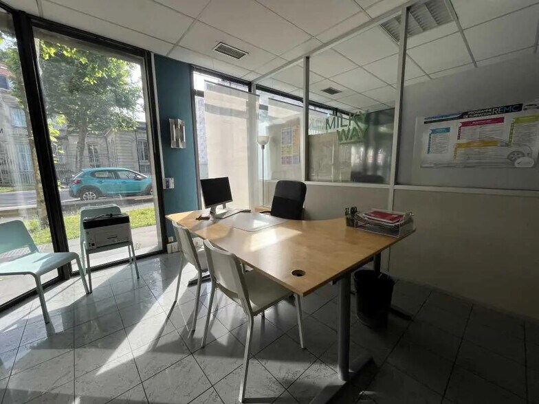 Bureau dans Bordeaux à louer - Photo intérieure – Image 3 sur 9