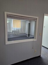 677 Commerce St, Thornwood, NY à louer Photo intérieure– Image 2 sur 9