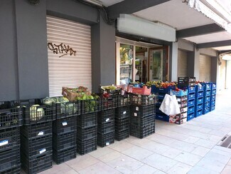 Plus de détails pour Plaça de Llívia, 5, Sabadell - Local commercial à louer