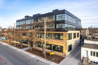 Plus de détails pour 288-300 Geary Ave, Toronto, ON - Industriel/Logistique à vendre