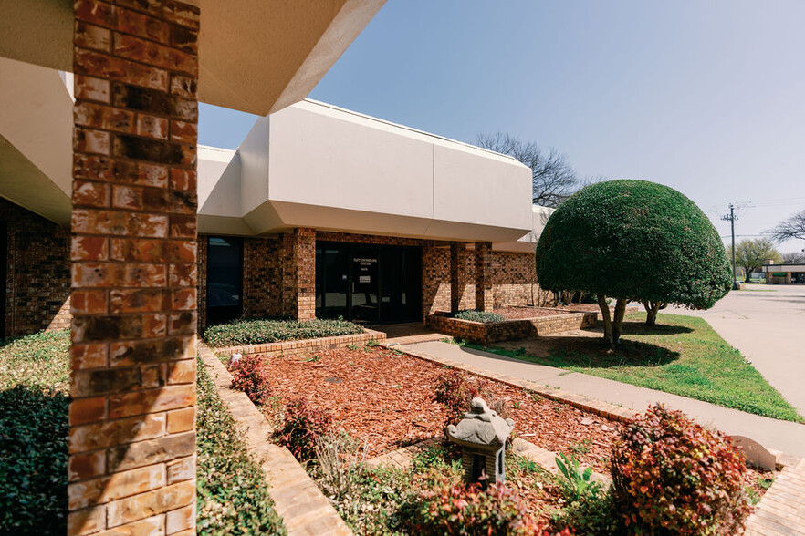 4722 Taft Blvd, Wichita Falls, TX à louer - Photo de l’immeuble – Image 3 sur 28