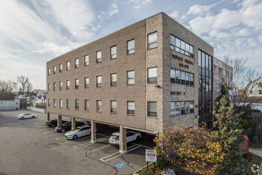 196 Paterson Ave, East Rutherford, NJ à louer - Photo de l’immeuble – Image 2 sur 16