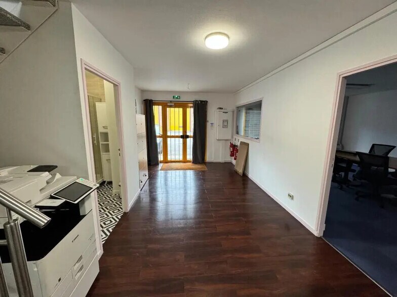 Bureau dans SAINT-OUEN-L'AUMONE à vendre - Photo de l’immeuble – Image 3 sur 6