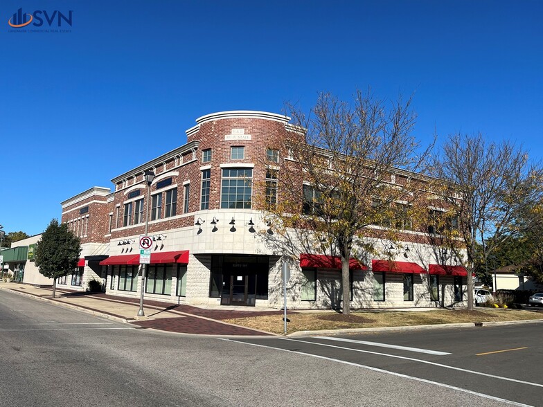 501 W State St, Geneva, IL à louer - Photo de l’immeuble – Image 1 sur 8