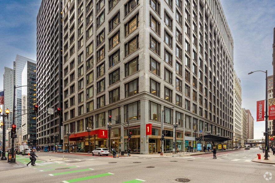 1 N Dearborn St, Chicago, IL à louer - Photo de l’immeuble – Image 3 sur 5