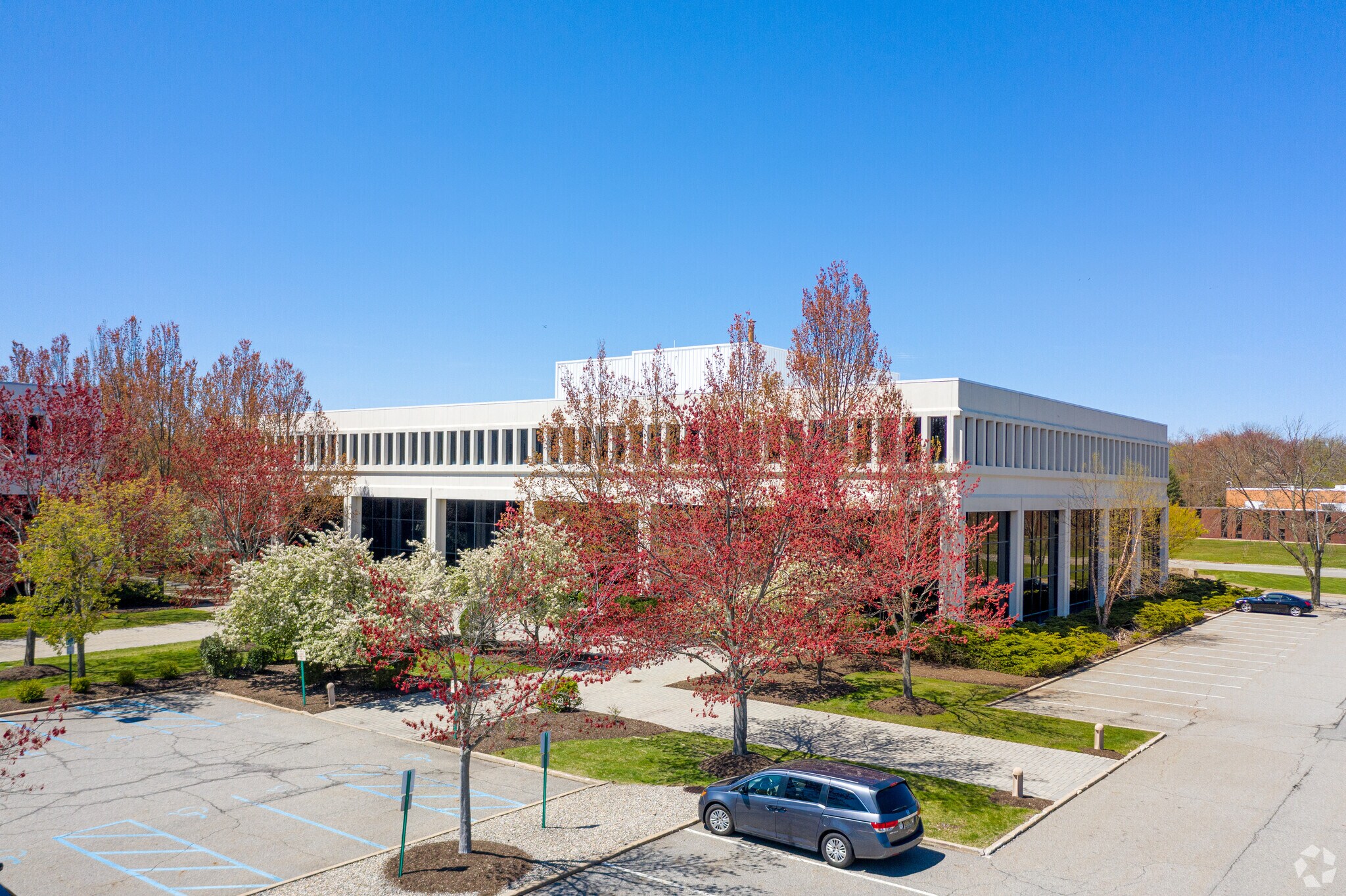 30 Vreeland Rd, Florham Park, NJ à louer Photo principale– Image 1 sur 3