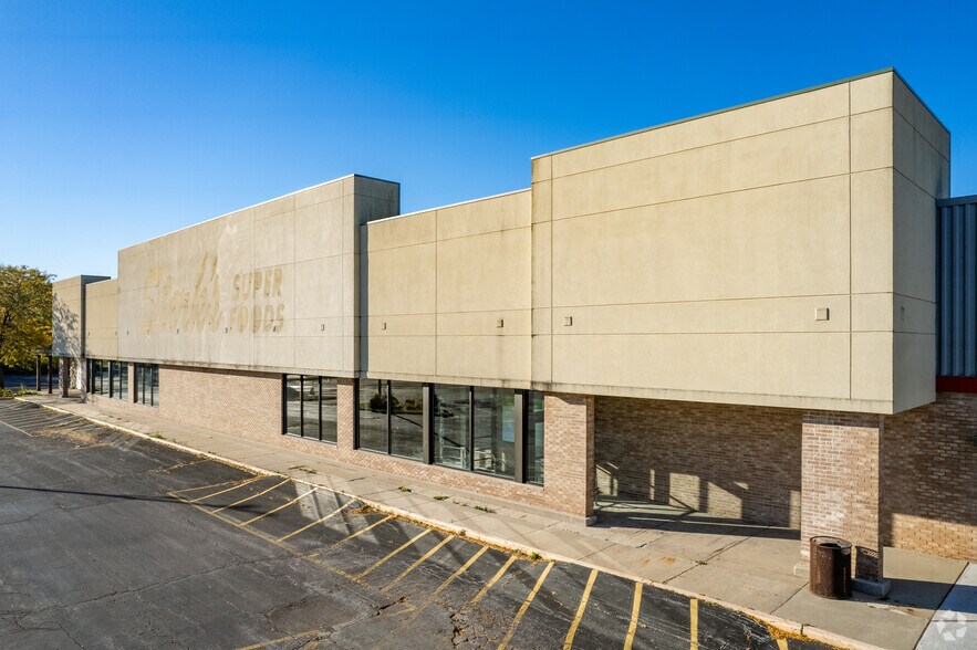 94-120 S Orchard Dr, Park Forest, IL à vendre - Photo de l’immeuble – Image 2 sur 9