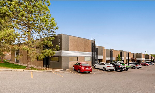 4055 Eliot St, Englewood, CO à louer - Photo de l’immeuble – Image 3 sur 6