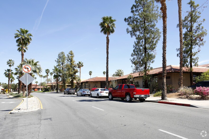 74075 El Paseo Dr, Palm Desert, CA à vendre - Photo de l’immeuble – Image 3 sur 3