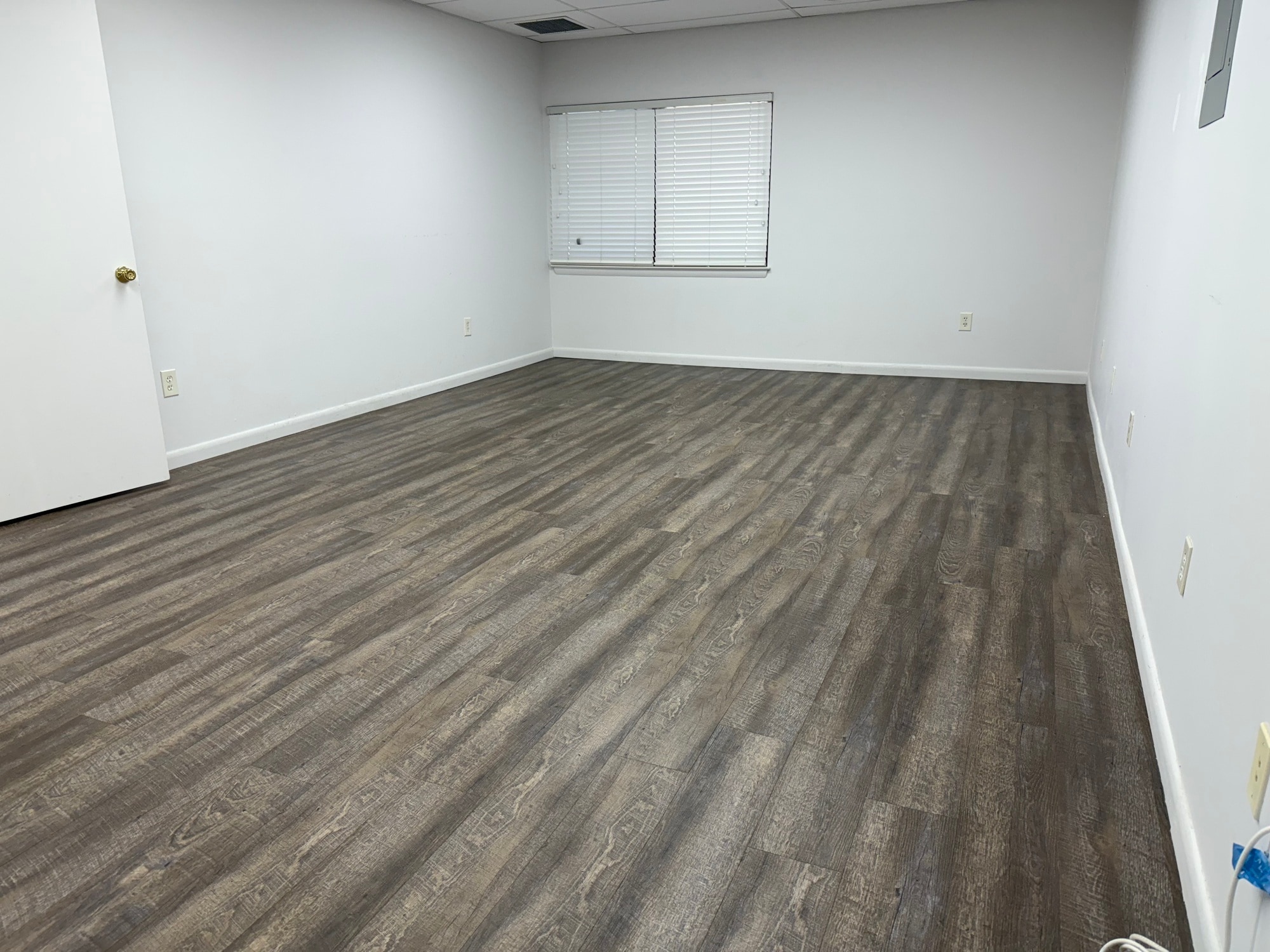 231-235 Beach Dr, Panama City, FL à louer Photo intérieure– Image 1 sur 4