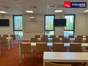 851 Avenue Jean Dalmas, Aix-en-Provence à louer Photo intérieure– Image 2 sur 4